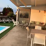 Seaside In El Roque Villa