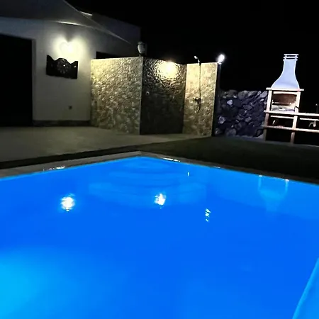 Villa Seaside In El Roque *