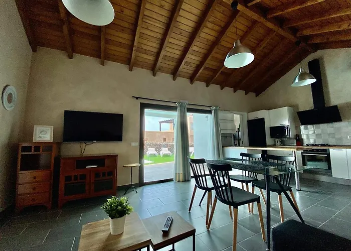 Willa Seaside In El Roque *