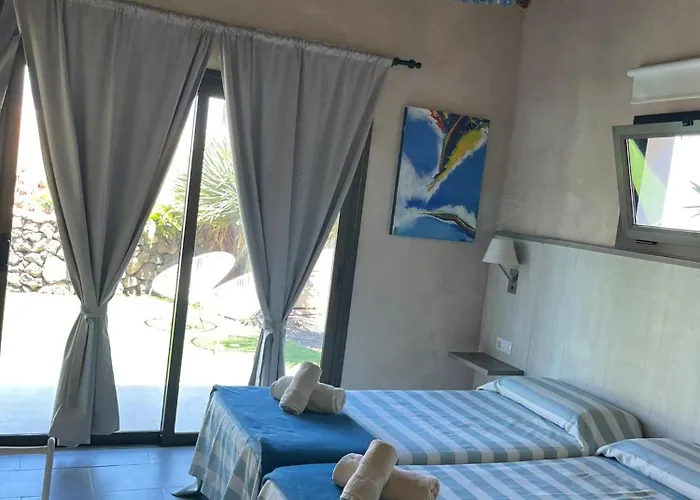 Seaside In El Roque Willa