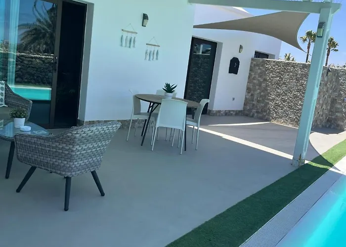 Willa Seaside In El Roque *