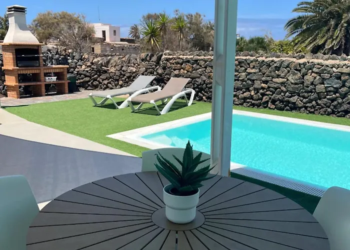 Seaside In El Roque Willa Cotillo