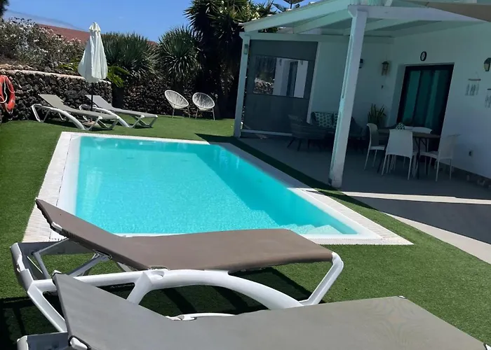 Seaside In El Roque Willa *